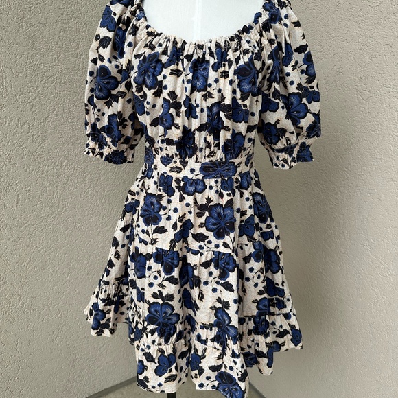 Ulla Johnson Dresses & Skirts - Ulla Johnson printed dress